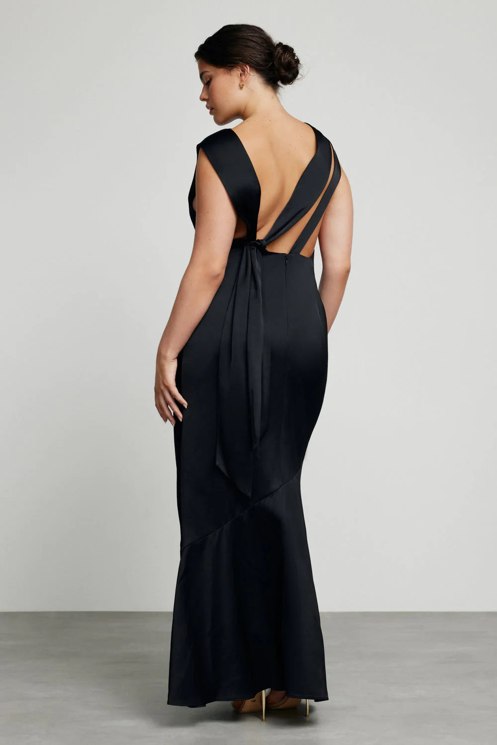 LANA MAXI DRESS - Black – Rentmeoutnz